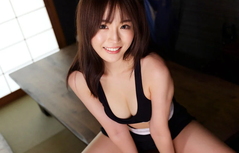 Mio 無料サンプル画像(1) 【無料の人妻アダルト動画!エロバク】